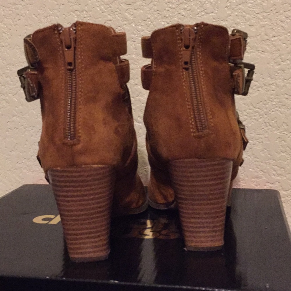 Booties - Picture 4 of 6